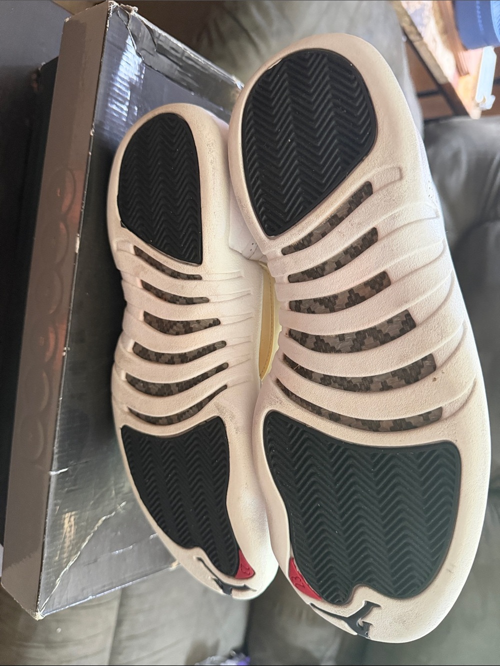 Retro Jordan 12 Rising Sun - Picture 5 of 7